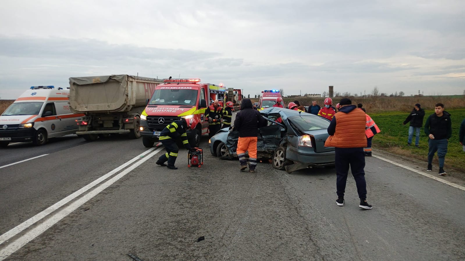 Județul Constanța/FOTO: Accident rutier grav. O victimă este încarcerată, în stop cardio-respirator