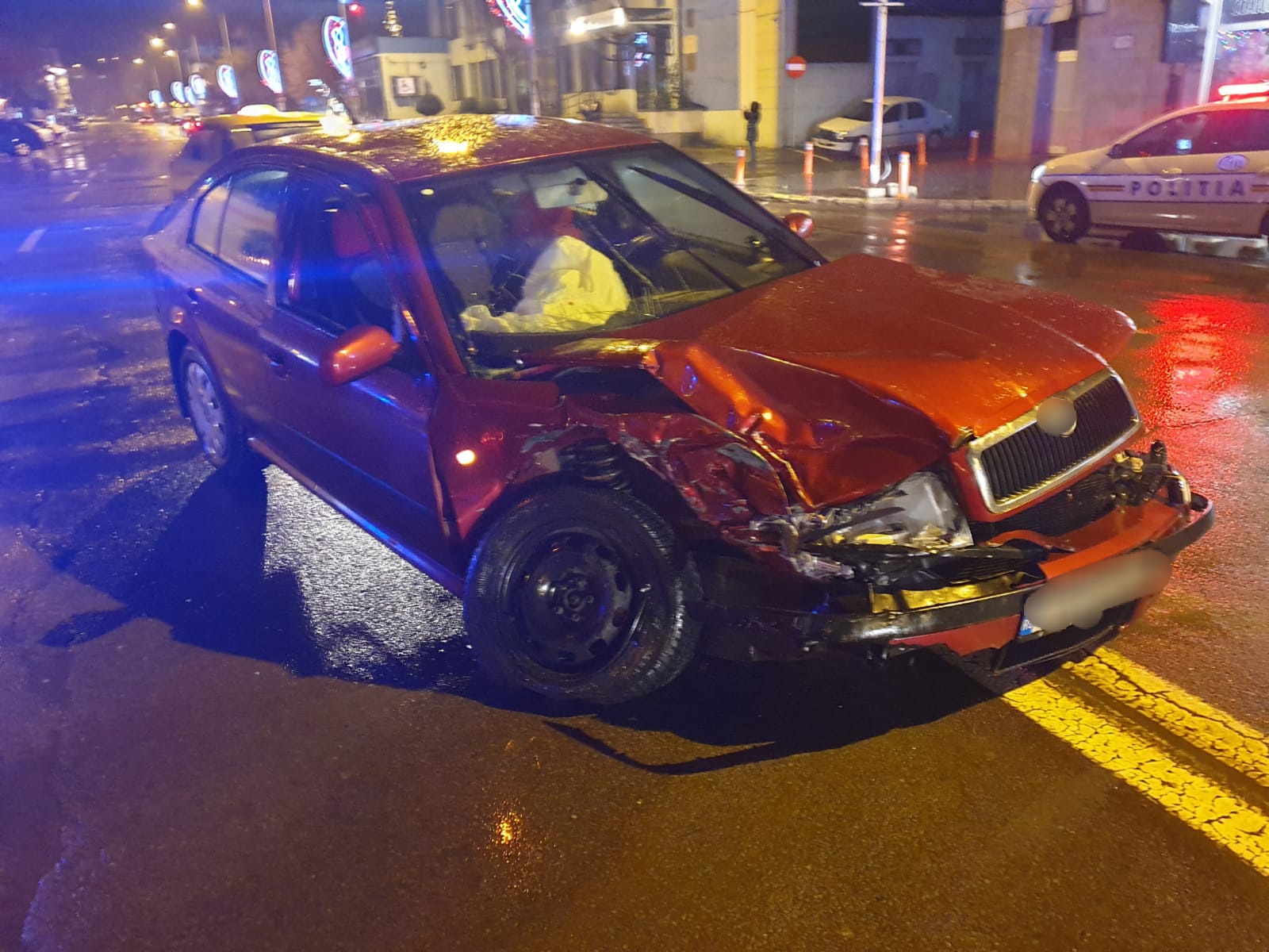 TULCEA: Accident rutier în municipiu. Două persoane au fost rănite
