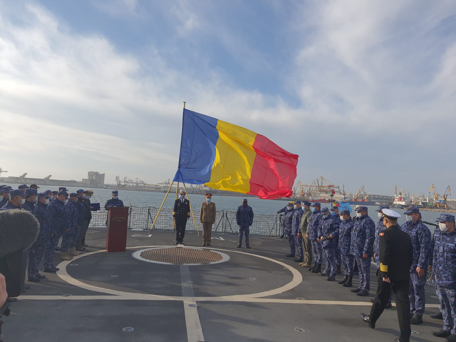 CONSTANŢA: Fregata „Regina Maria“ a sosit astăzi, în portul militar Constanţa, după finalizarea unei celei de-a treia misiuni NATO din acest an