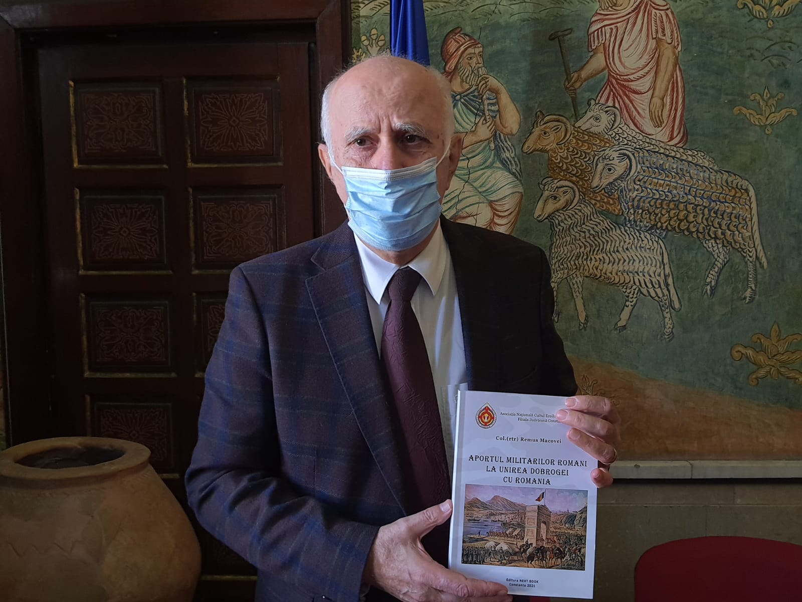 CONSTANŢA: Colonelul în retragere, Remus Macovei, a lansat o nouă carte