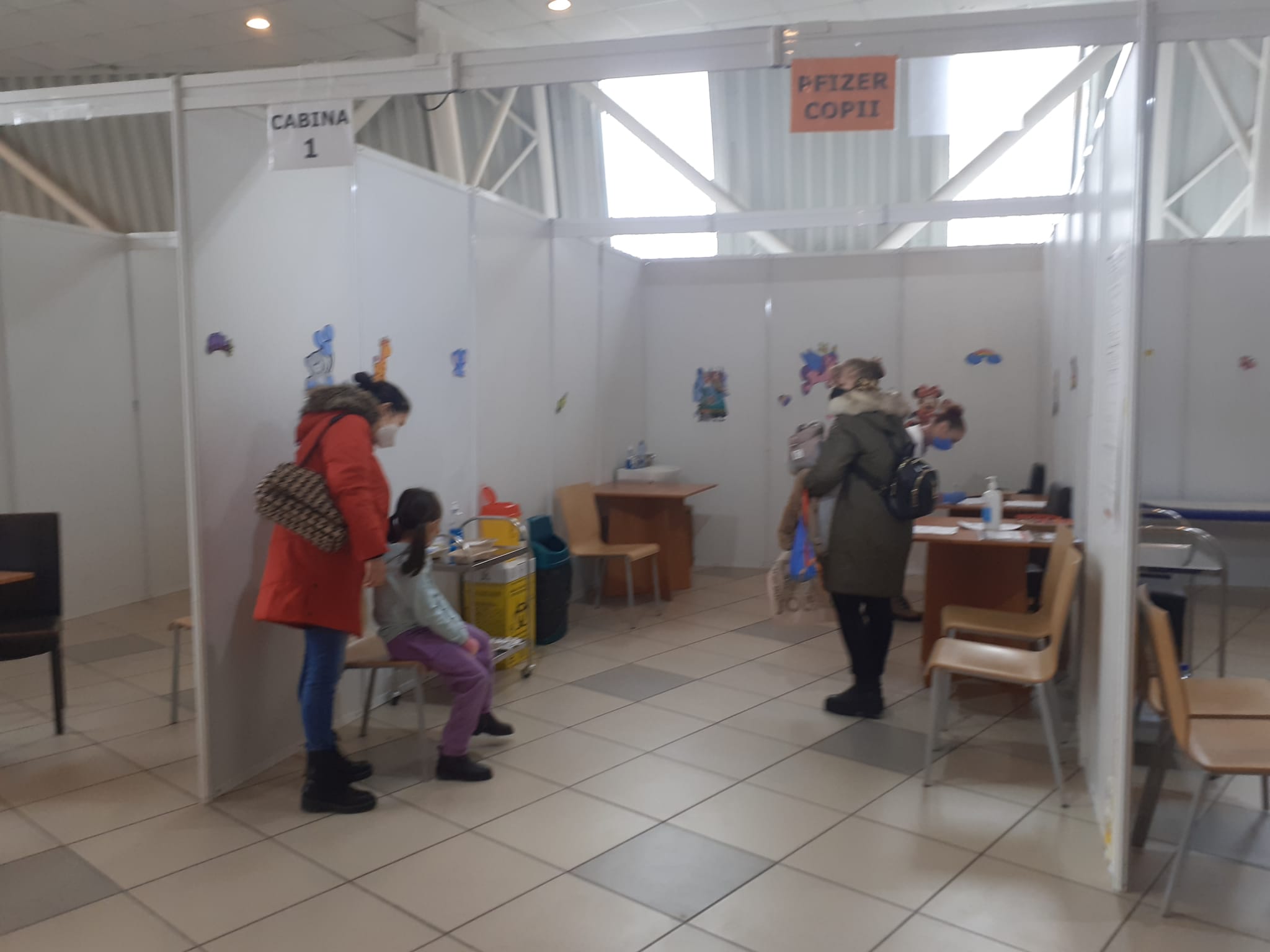 CONSTANŢA: Cum a decurs prima zi de vaccinare a copiilor la Centrul de la Pavilionul Expoziţional