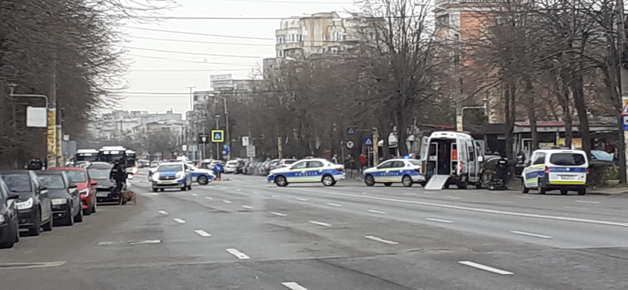 CONSTANŢA: O geantă suspectă, în zona City Mall. Intervin geniștii, polițiștii și pompierii – FOTO
