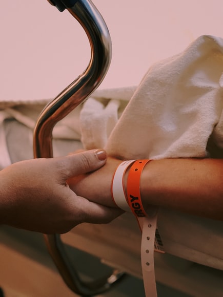 Două cazuri de hepatită de cauză necunoscută, în judeţul Sibiu