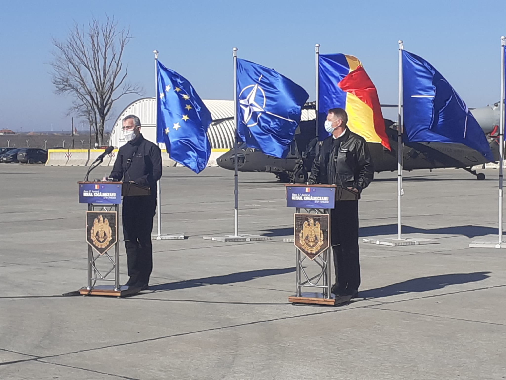 UPDATE Preşedintele Iohannis şi secretarul general al NATO, la Baza 57 Aeriană de la Mihail Kogălniceanu