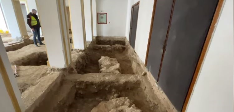Lucrările de la Teatrul de Stat Constanța au scos la iveală noi vestigii istorice