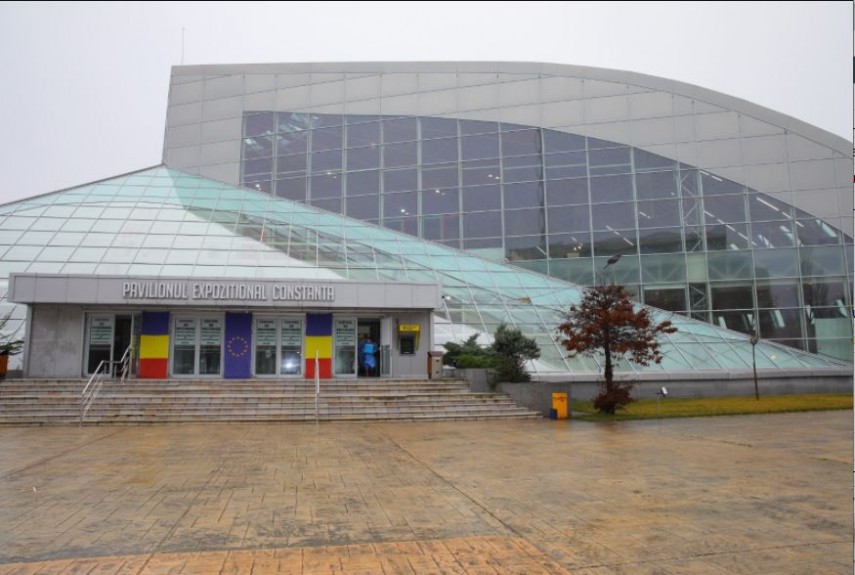 La etajul Pavilionului Expozițional Constanța nu se mai desfășoară evenimente. Clădirea ar putea fi demolată