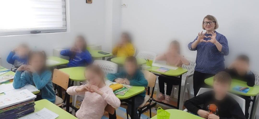 CONSTANŢA: 11 copii din Odessa învaţă la Școala gimnazială „Colibri”