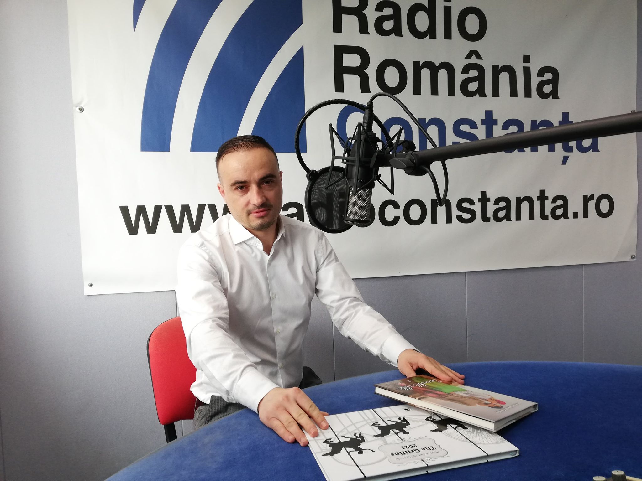 Interviu: Scriitorul constănțean Marius Gabriel Cioroiu – “Inoubliable” (De neuitat)