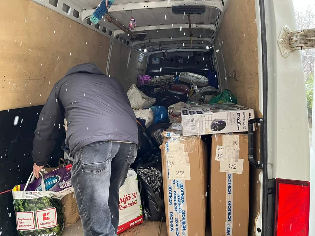 TULCEA: Ajutor umanitar oferit satului ucrainian care a fost atacat cu rachete
