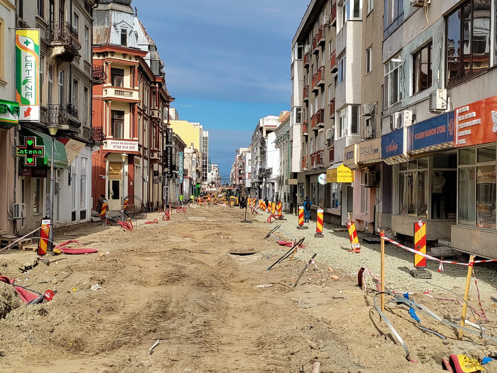 CONSTANȚA/FOTO – orașul lucrărilor care avansează în ritm de melc. În curând vor fi deschise noi șantiere