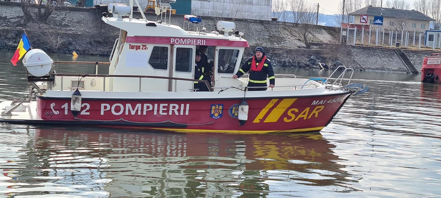 Forţe din opt judeţe ale ţării, trimise în sprijinul ISU Tulcea