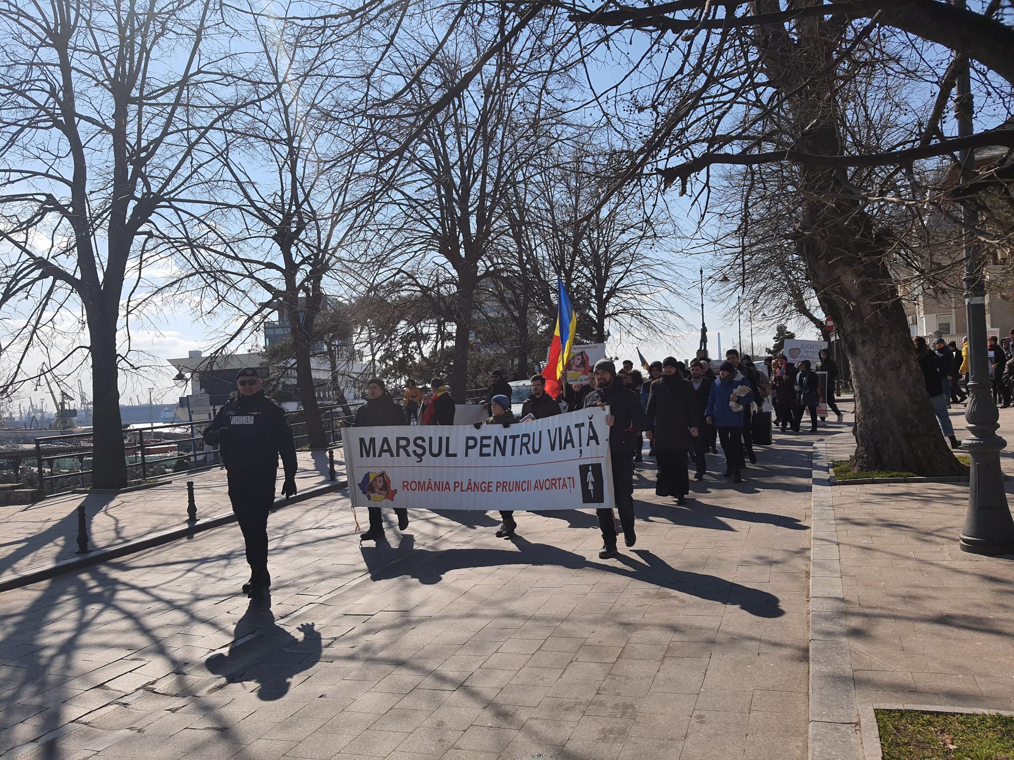 CONSTANŢA: A avut loc cea de-a XII-a ediție a Marșului pentru viață 2022 „Egalitate, echitate și sprijin – din prima secundă și întreaga viață”