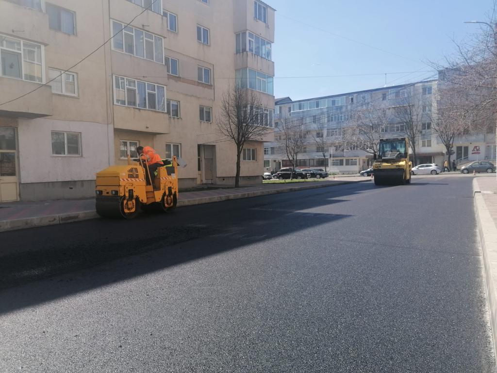 Lucrări de asfaltare reluate la Mangalia
