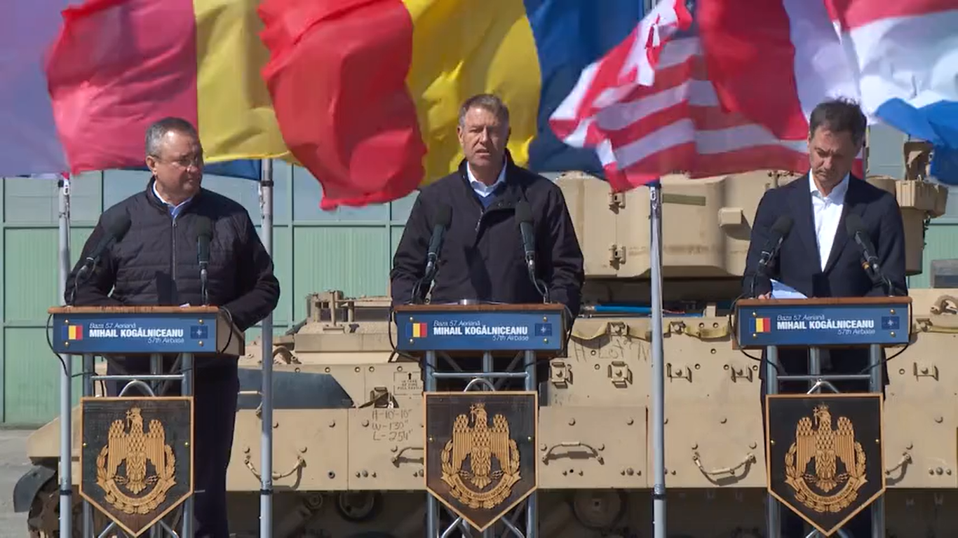 Preşedintele Iohannis: „Vom continua eforturile noastre pentru a asigura răspunsul NATO la orice ameninţare posibilă“