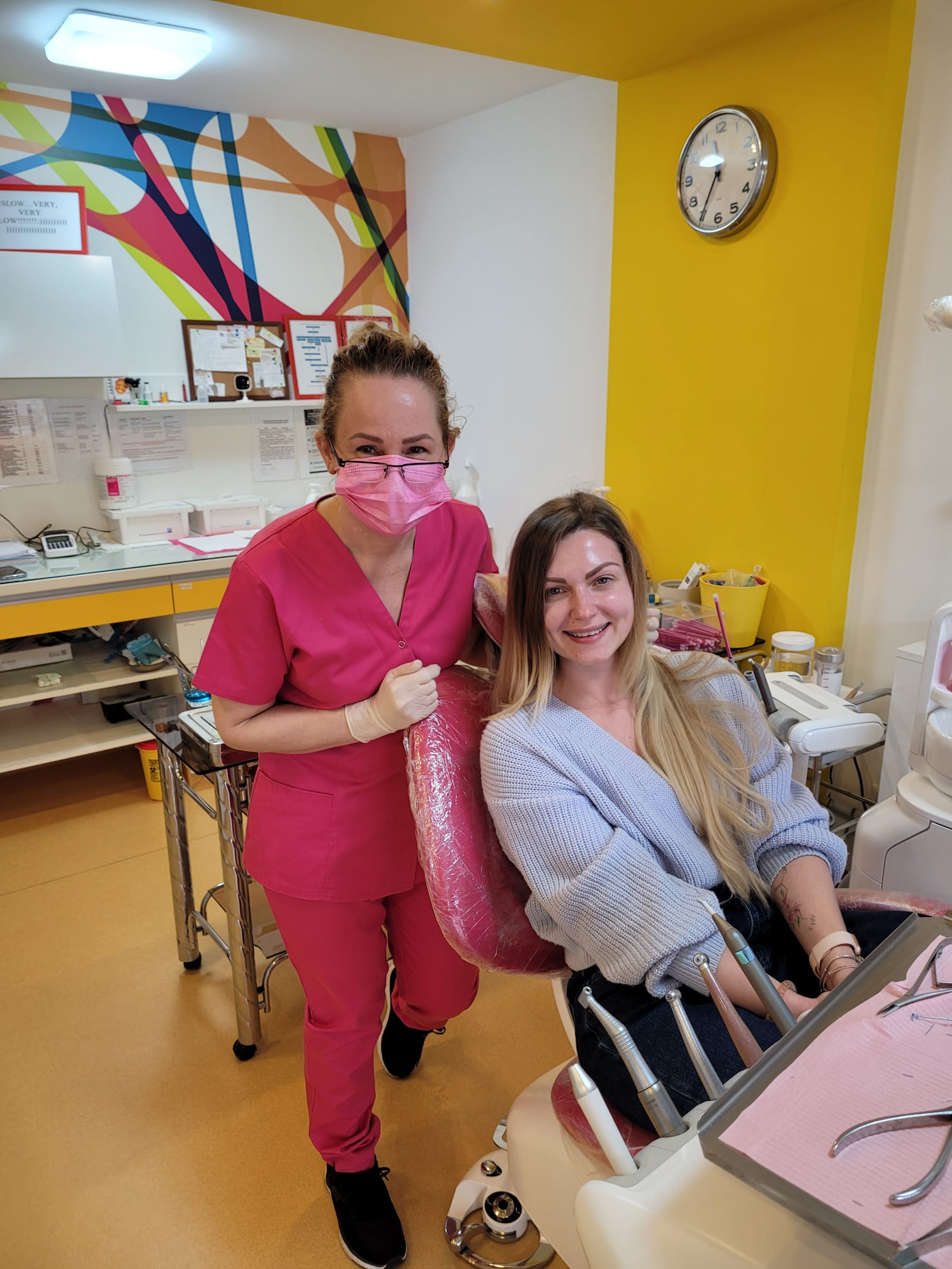 Tratament gratuit pentru refugiații care poartă aparate ortodontice și cei cu urgențe stomatologice