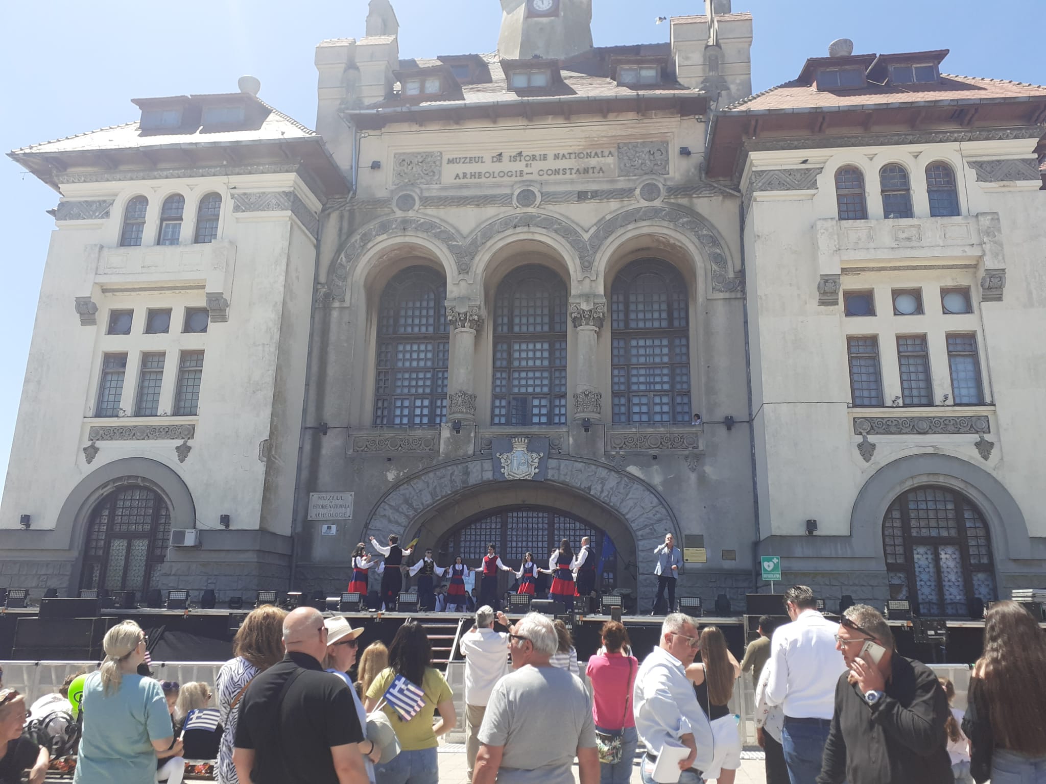”Simboluri de Ziua Constanței” – momente artistice multiculturale în Piața Ovidiu