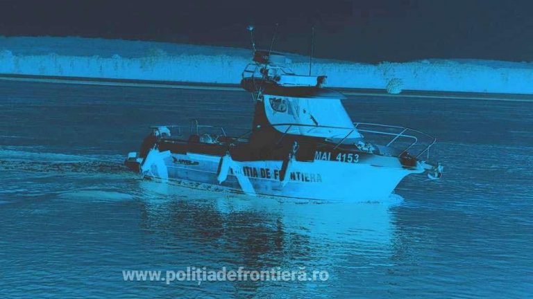 Bărbați aflați în pericol de înec în Dunăre, salvați de polițiștii de frontieră