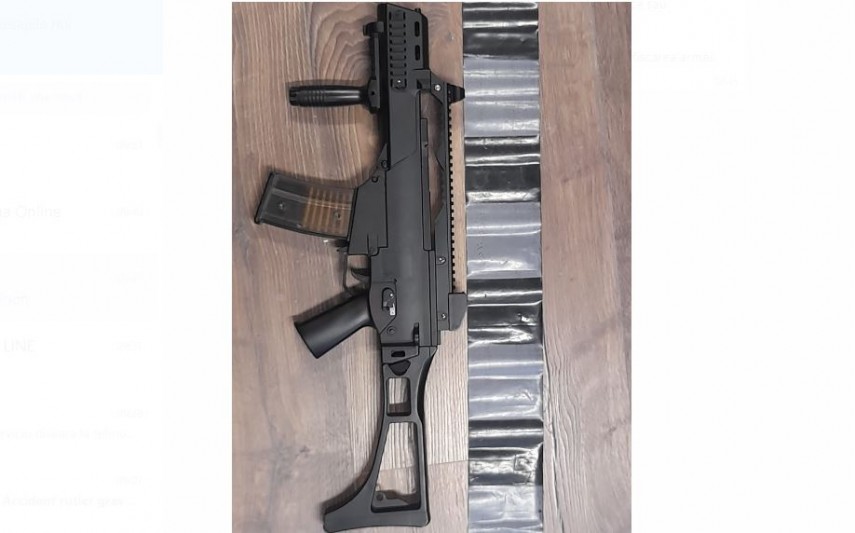 TULCEA: Armă confiscată de la doi tineri. Aceștia se lăudau cu ea pe rețelele de socializare