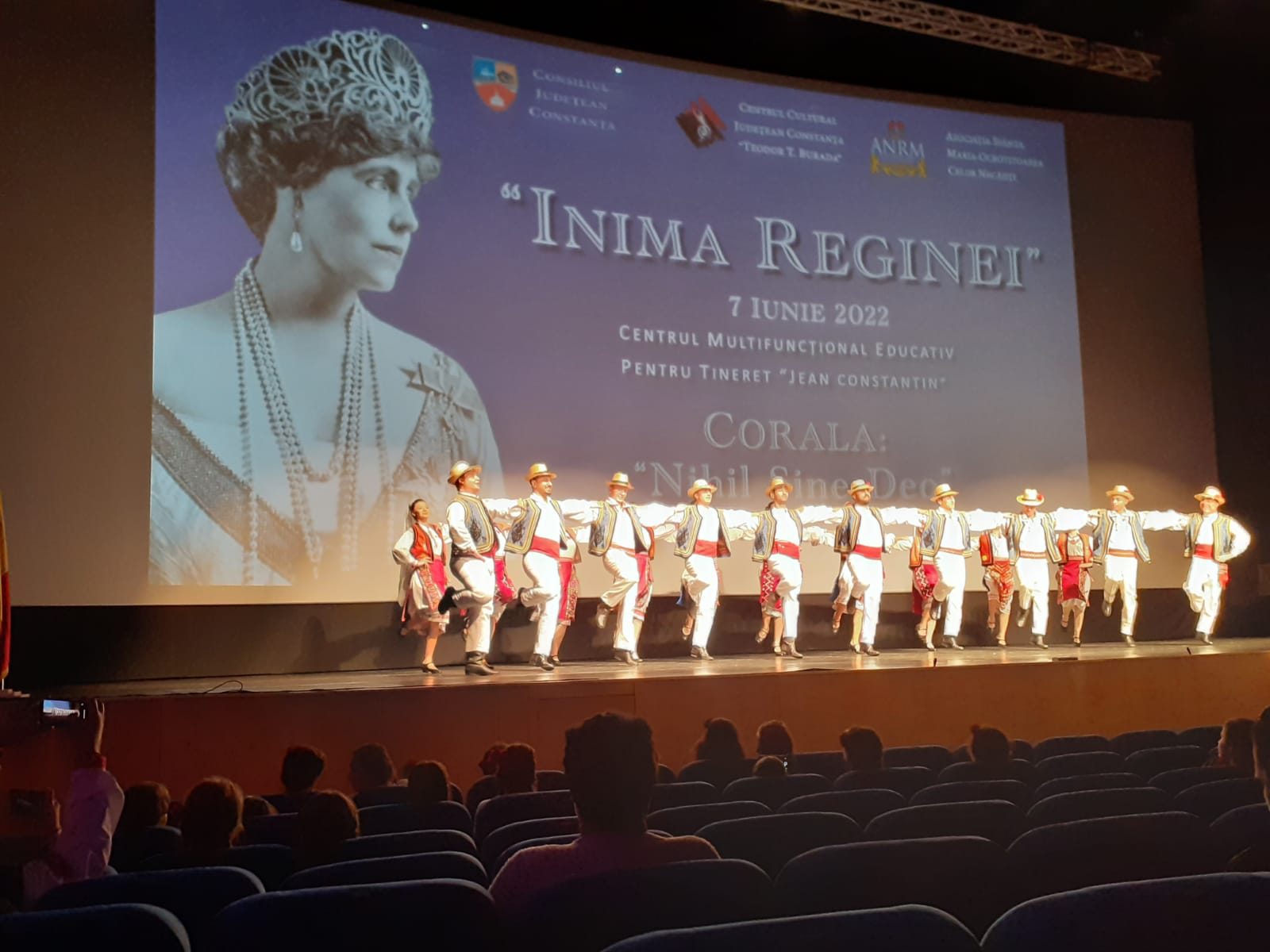 CONSTANŢA: „Inima Reginei Maria“ – Expoziția foto-documentară, din Arhiva Familiei Regale, şi un moment cultural-artistic susținut de Corala „Nihil Sine Deo”