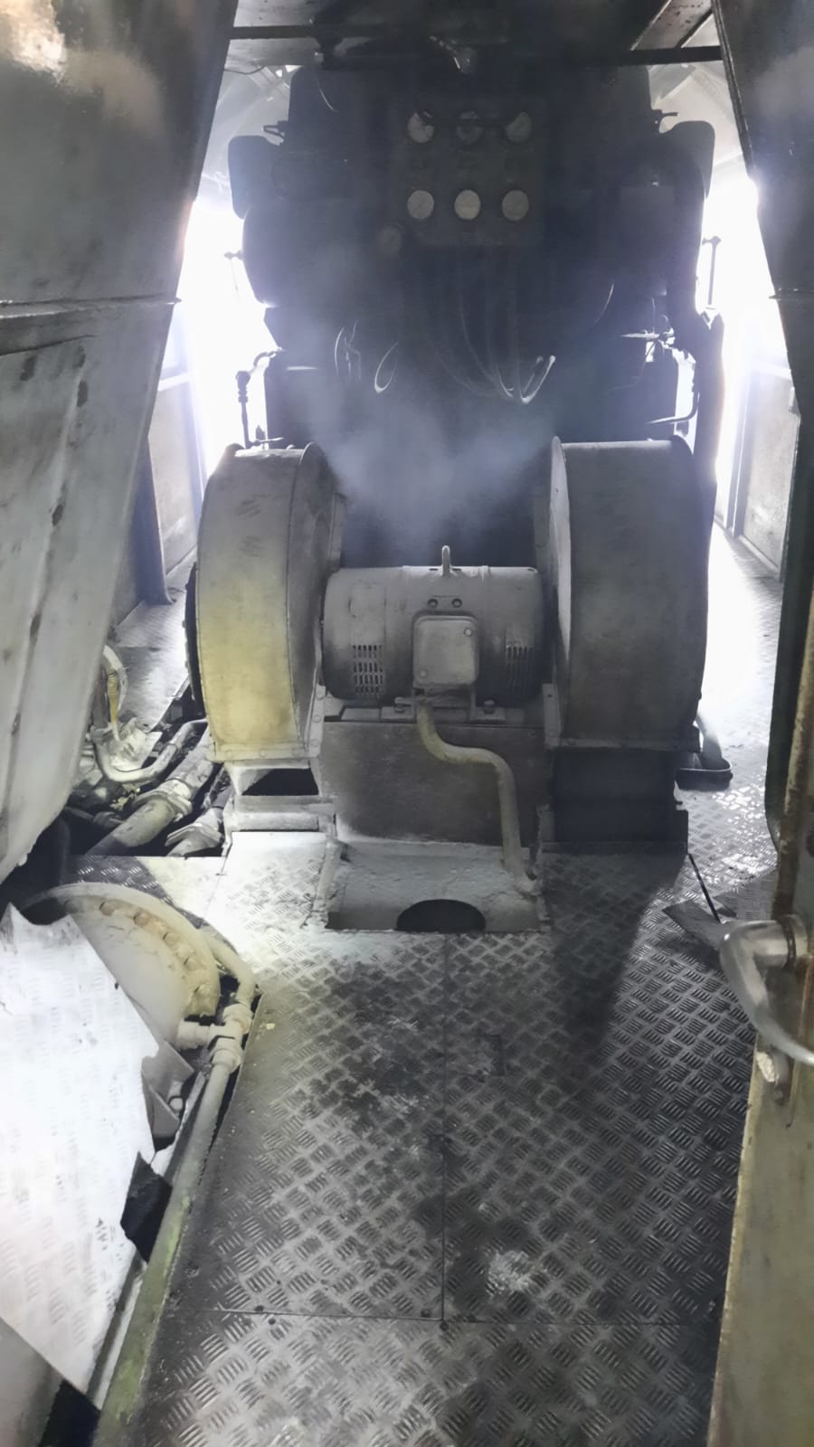 Arde o LOCOMOTIVĂ aflată în Gara Constanța