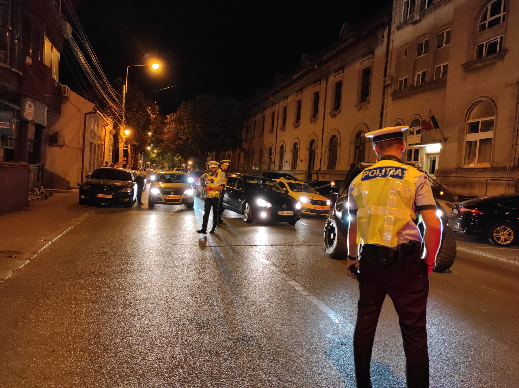 CONSTANȚA: Filtrele Poliției Rutiere de noaptea trecută au scos din trafic zeci de șoferi drogați sau băuți