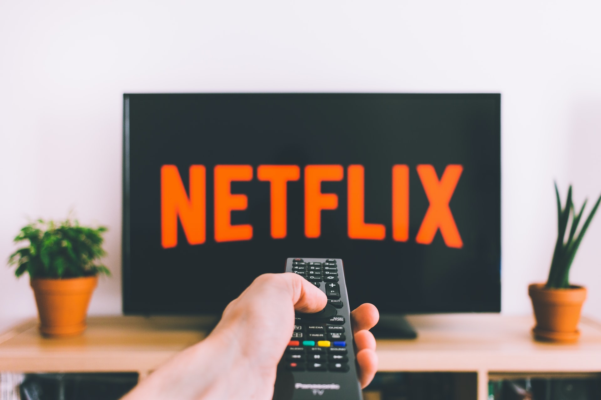 Un nou impozit în România, taxa Netflix