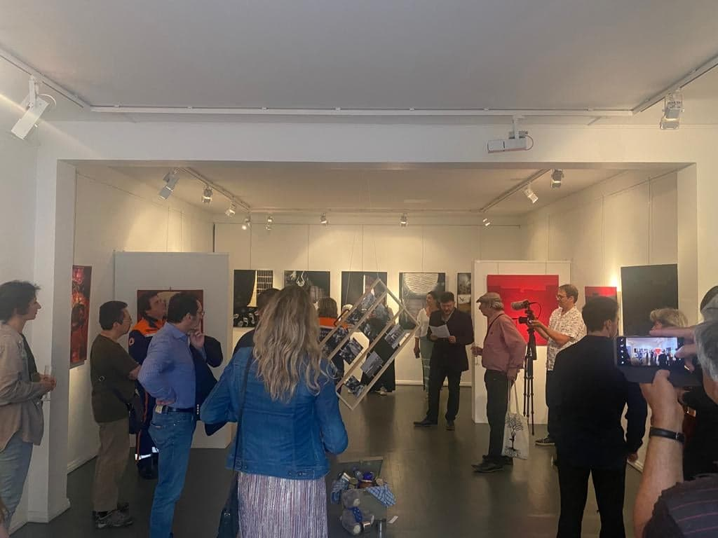„Cât din viața fiecăruia încape într-o valiză?” – expoziție itinerantă