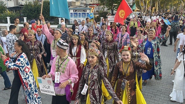 Ansambluri din lumea turcică pe scena Festivalului de la Yalova – Capitala culturală a lumii turcice