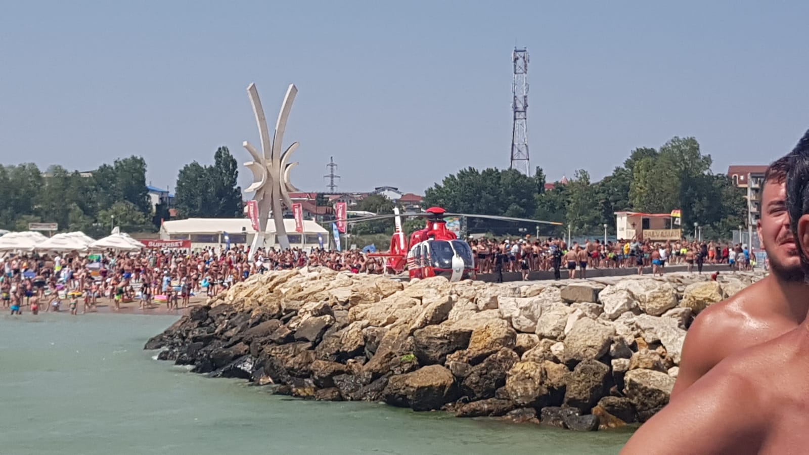 COSTINEȘTI: A fost găsit unul dintre cei doi tineri dispăruți în mare
