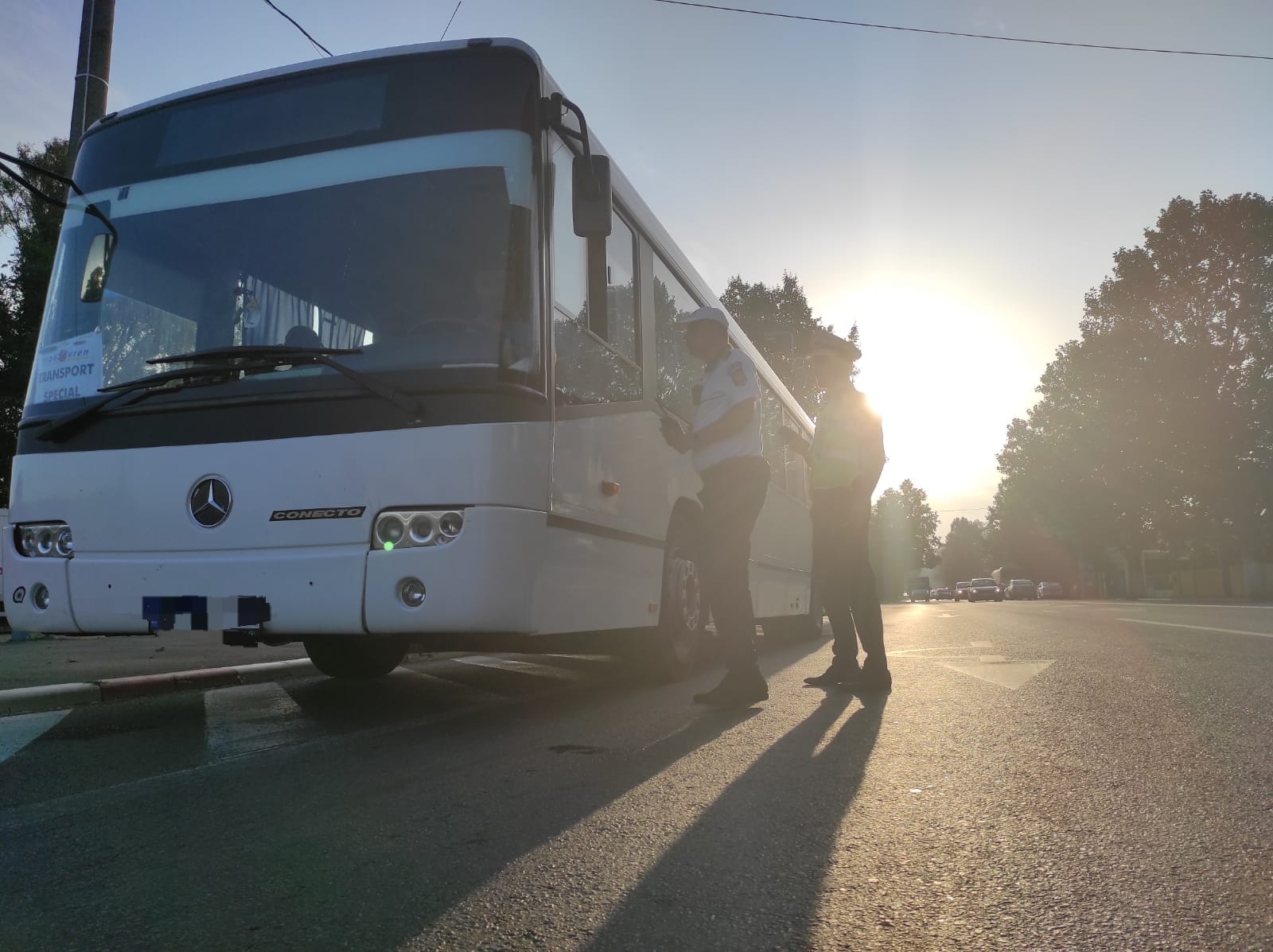 CONSTANŢA: Şofer de autocar, prins băut la volan. Bărbatul avea o alcoolemie de 1,01 mg/l alcool pur în aerul expirat