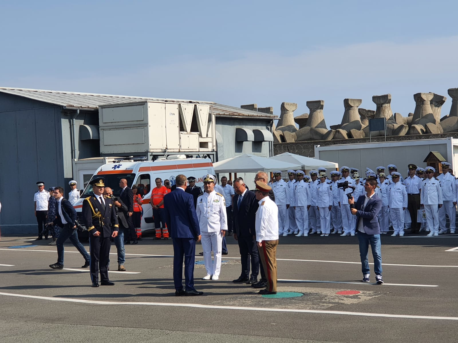 FOTO/CONSTANȚA. Manifestări dedicate Zilei Marinei Române