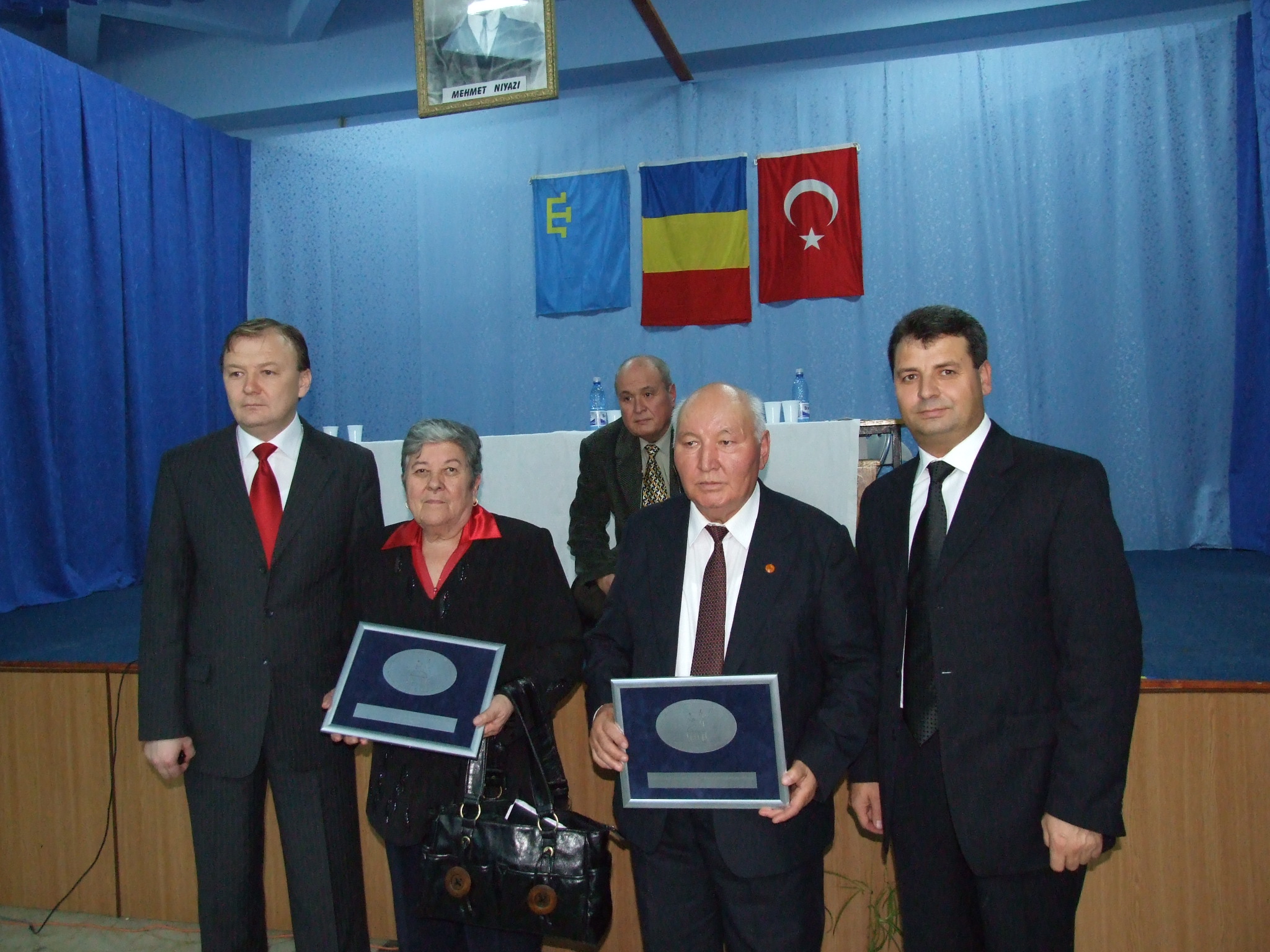 In memoriam filologul Nedret Ali Mahmut şi lingvistul și turcologul Enver Mahmut