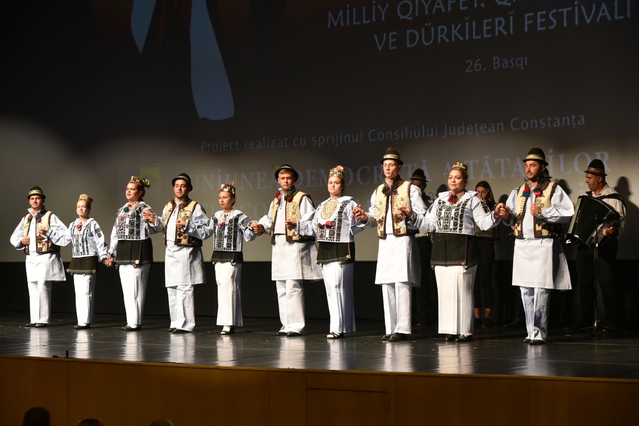 UDTTMR a organizat cea de-a 26-a ediție a Festivalului Internațional al Dansului, Cântecului și Portului Popular Turco – Tătar