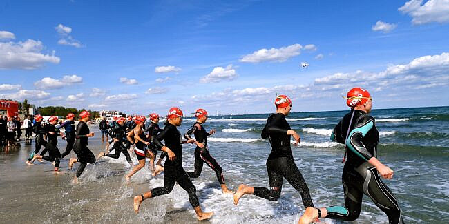 Competiția anuală Triatlon H3RO se desfășoară astăzi în stațiunea Mamaia