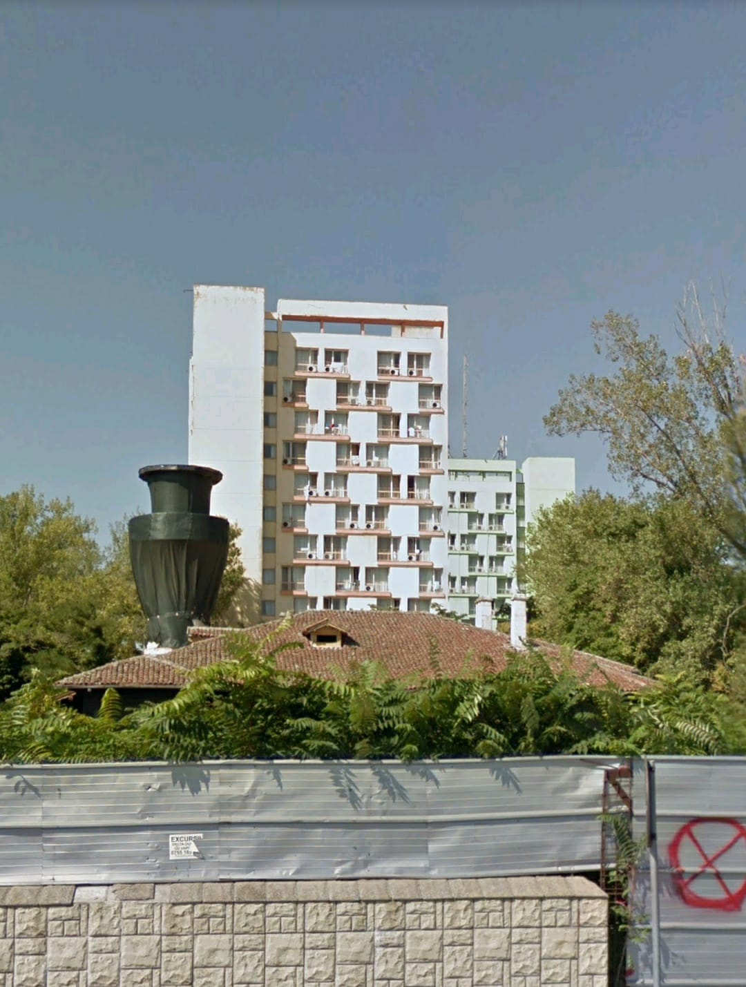 Istoria barului Orient din stațiunea Mamaia. Ce poveste are clădirea
