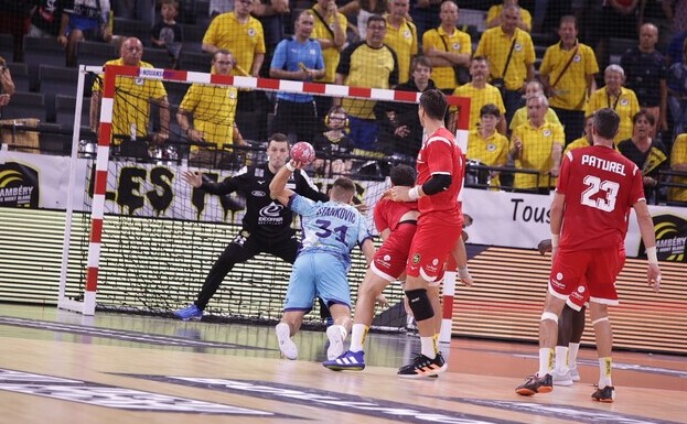 CSM Constanța trebuie s-o învingă pe Chambery la cel puțin patru goluri diferență