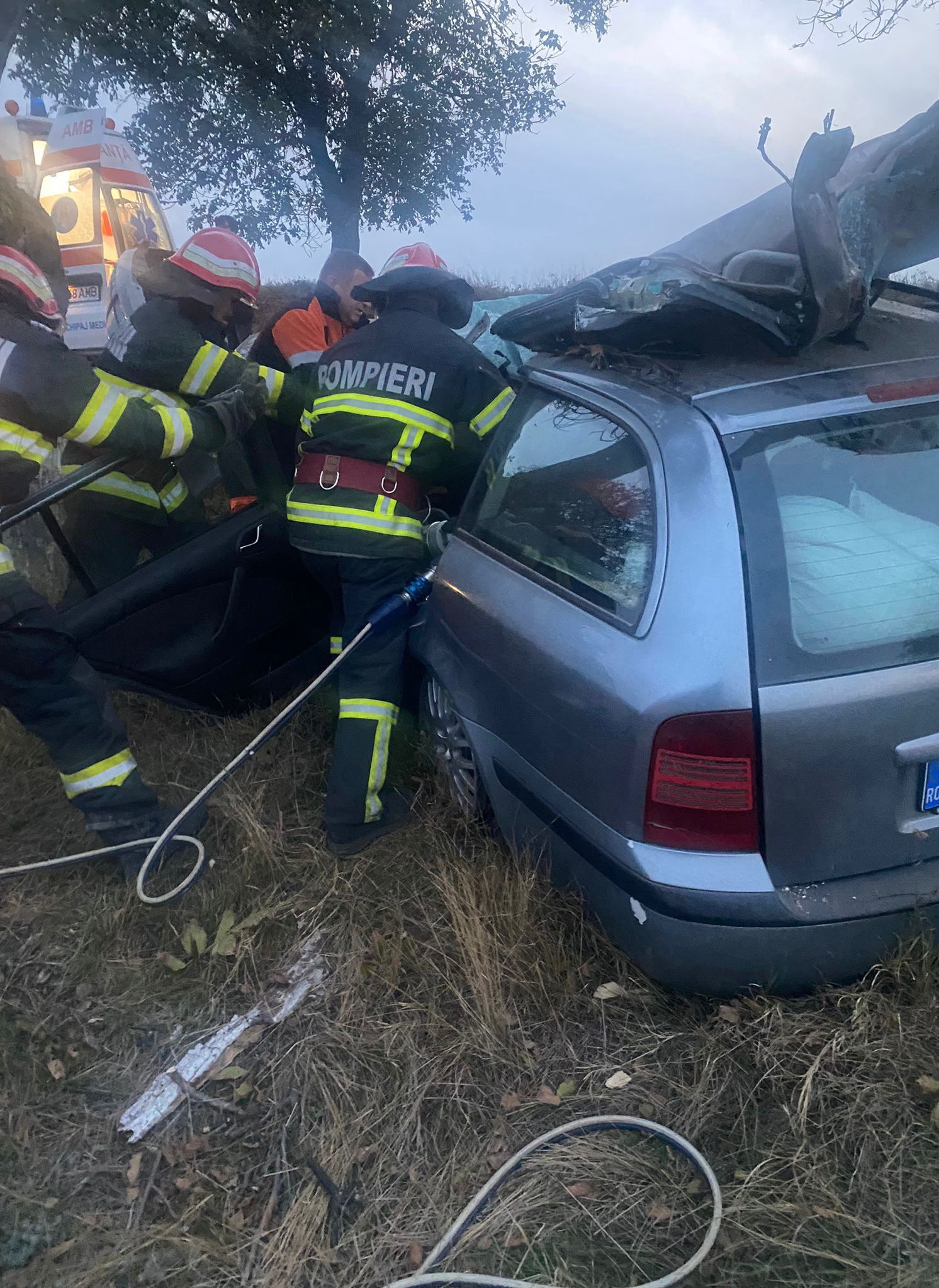 Un grav accident, soldat cu două victime, a avut loc pe Drumul European 87