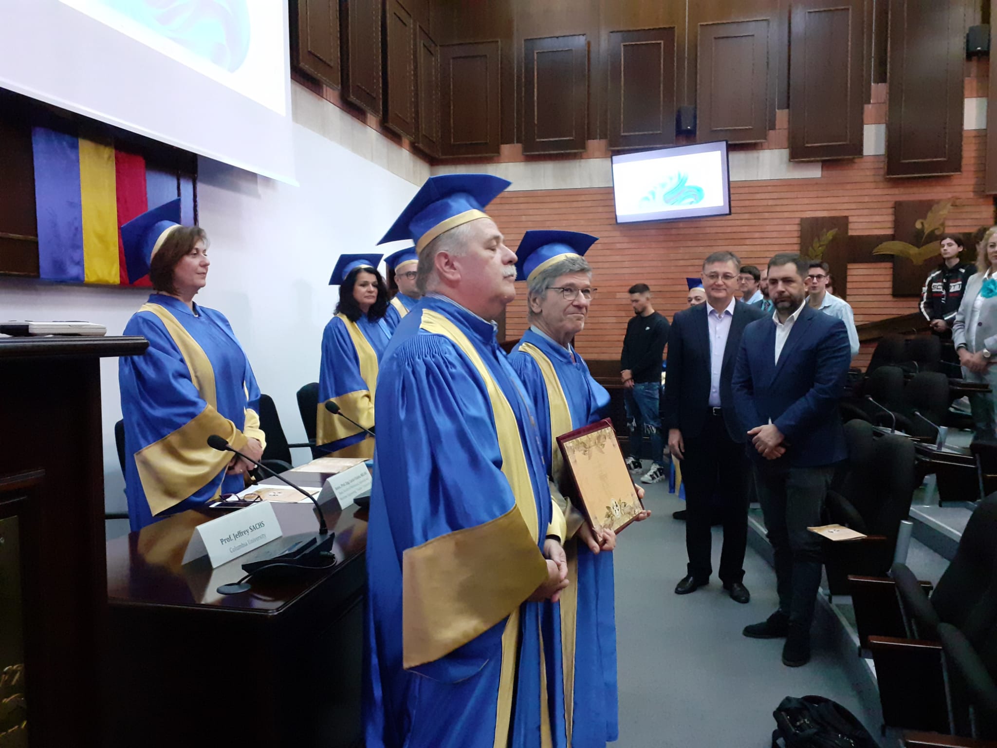 Economistul american Jeffrey Sachs către studenții de la Facultatea de Inginerie: Cunoașterea voastră găsește soluții!