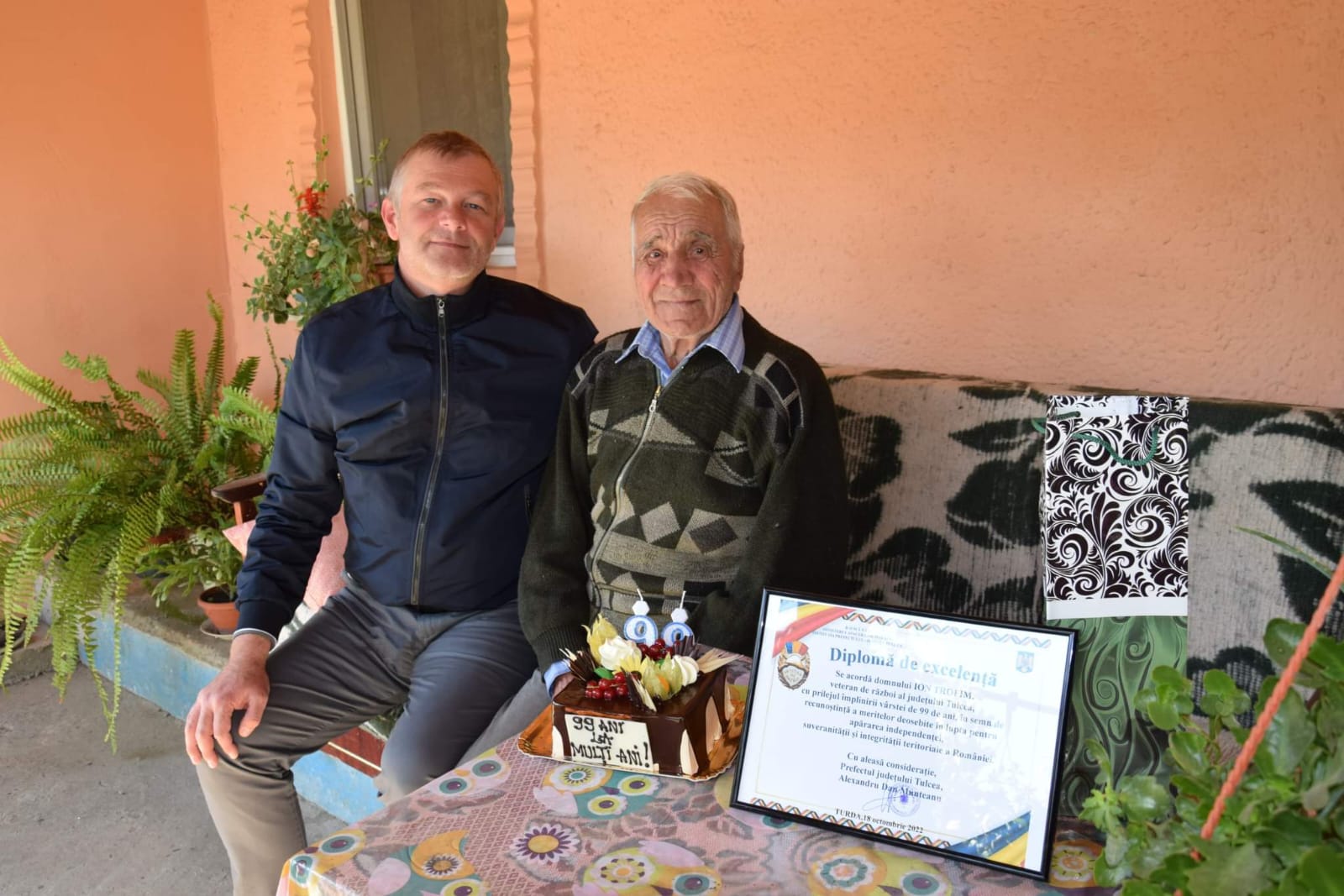 TULCEA: Veteranul de război, Ion Trofim, a ajuns la venerabila vârstă de 99 de ani