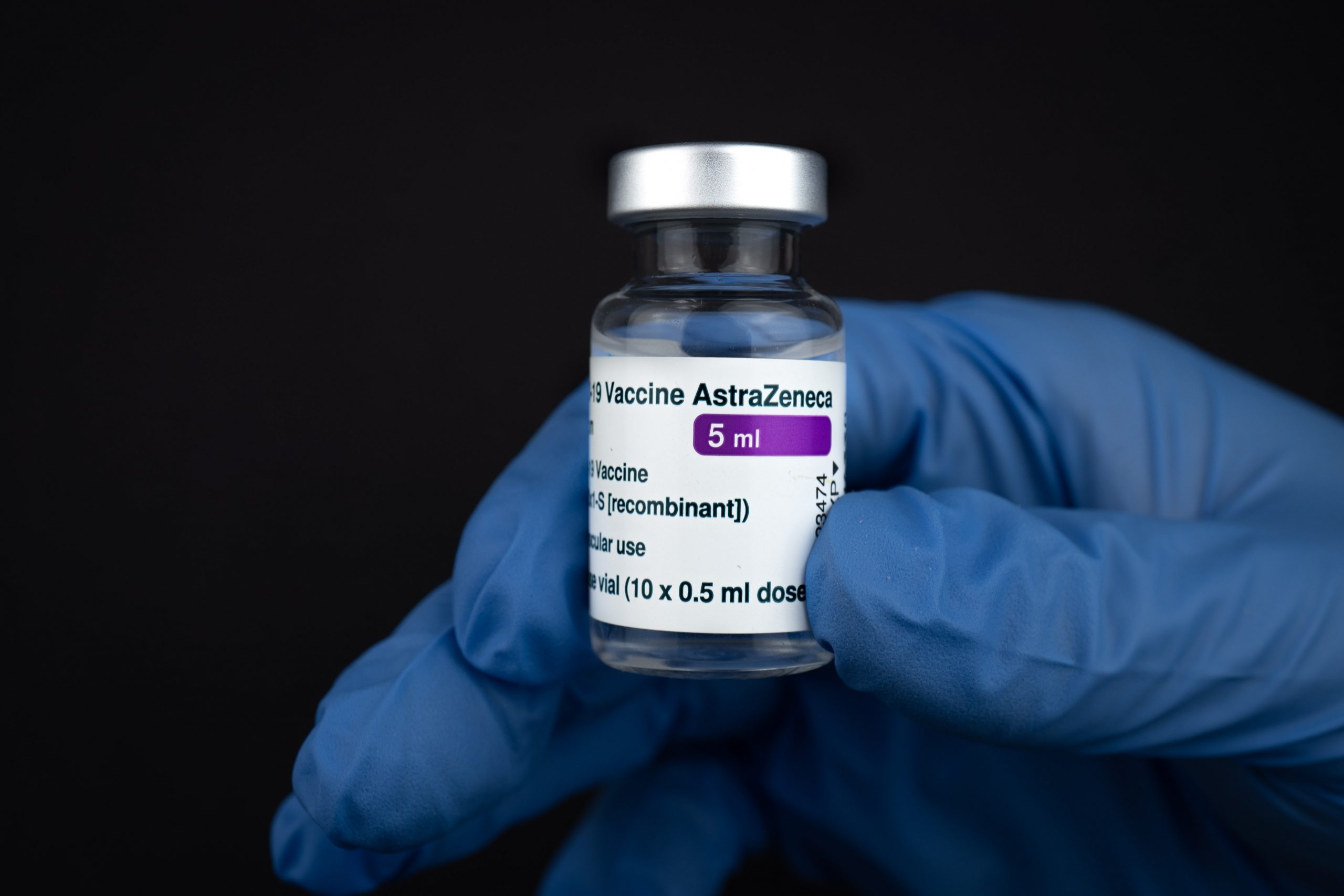 Coronavirus: Eşec al unui studiu clinic ce viza vaccinul nazal anti-COVID-19 dezvoltat de AstraZeneca-Oxford