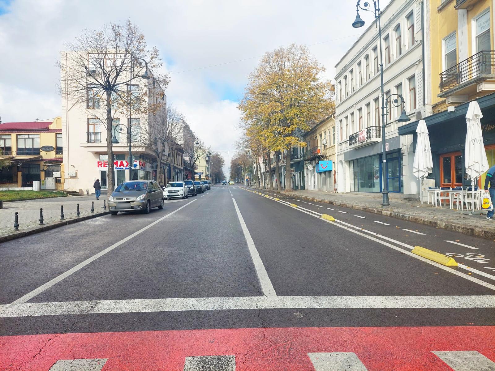 CONSTANȚA: Separatoarele pentru pistele de biciclete de pe bulevardul Tomis vor fi demontate, temporar