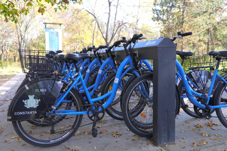 Constănțenii mai pot folosi doar câteva zile bicicletele puse la dispoziție de Primărie