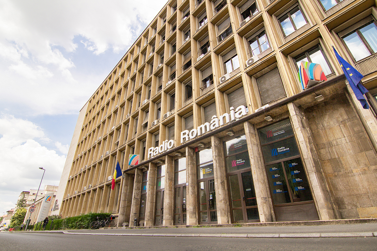 UN RADIO CÂT O ISTORIE | Se împlinesc 95 de ani de la inaugurarea postului naţional de radio din România