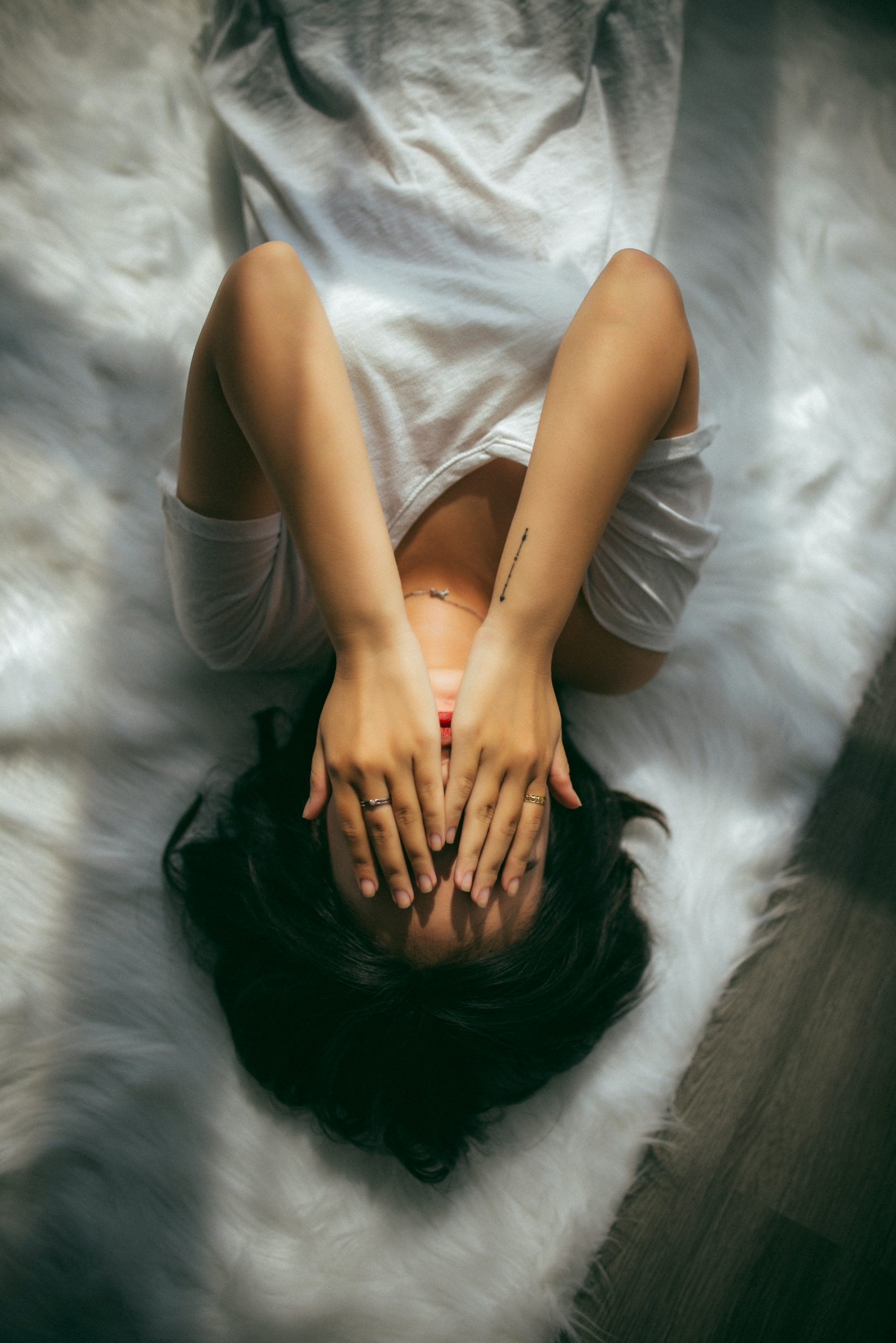 Minoră din TULCEA racolată prin metoda loverboy. Adolescenta a fost obligată să practice prostituția într-un apartament din Mamaia