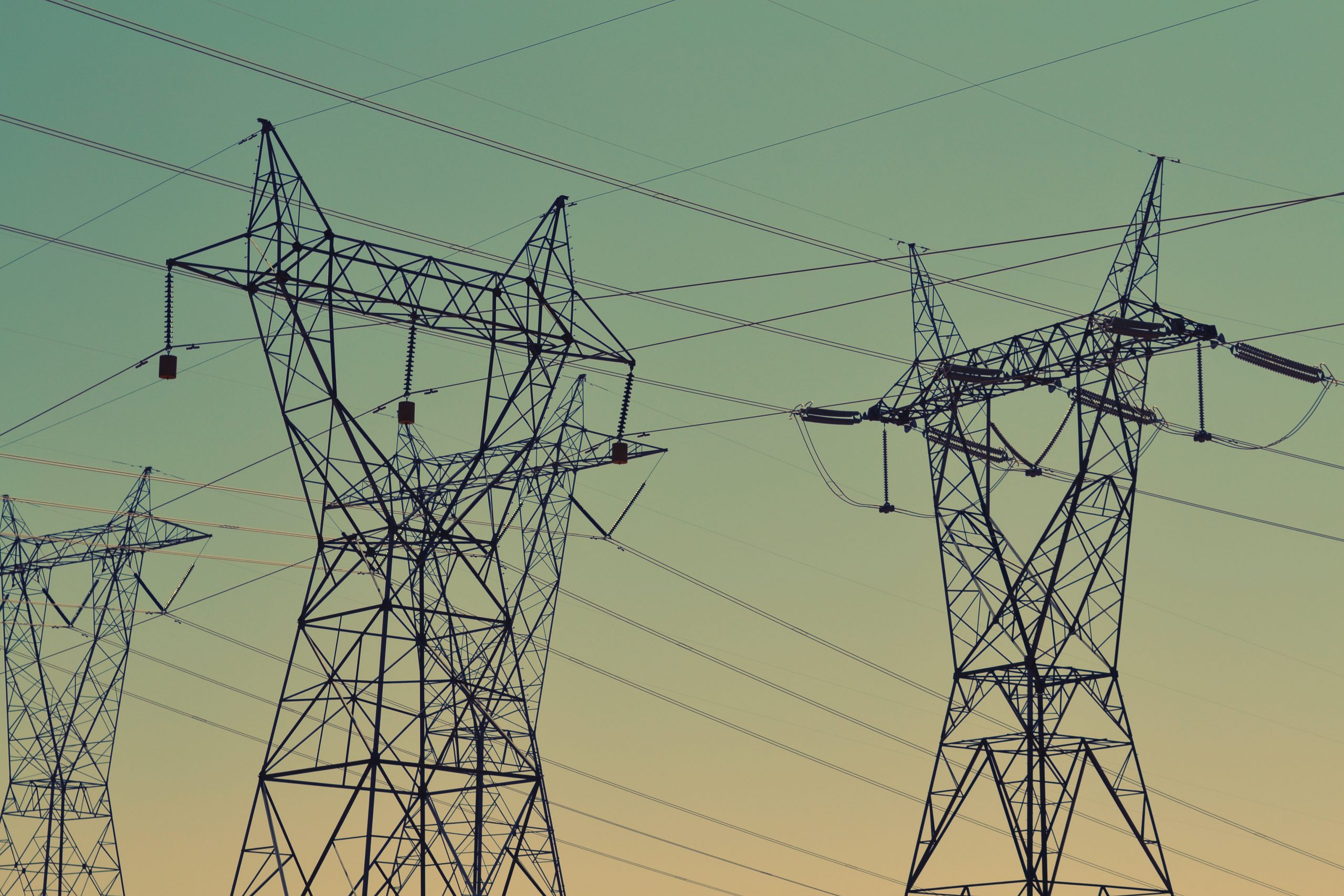 Grupul Electrica a anunţat luni că este supus unui atac cibernetic