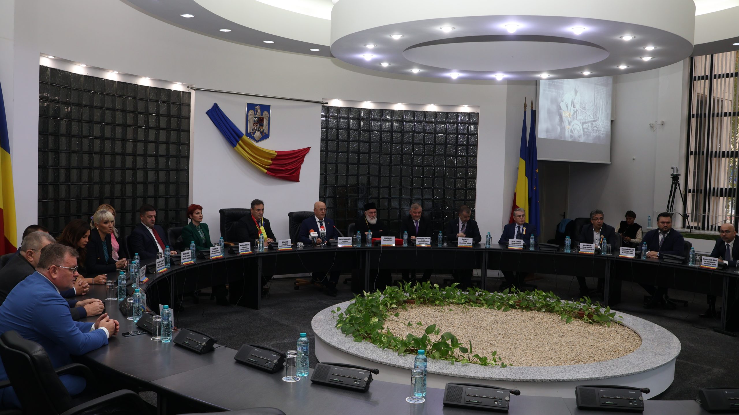Şedinţă festivă comună a CJ Constanţa şi CJ Tulcea, de Ziua Dobrogei