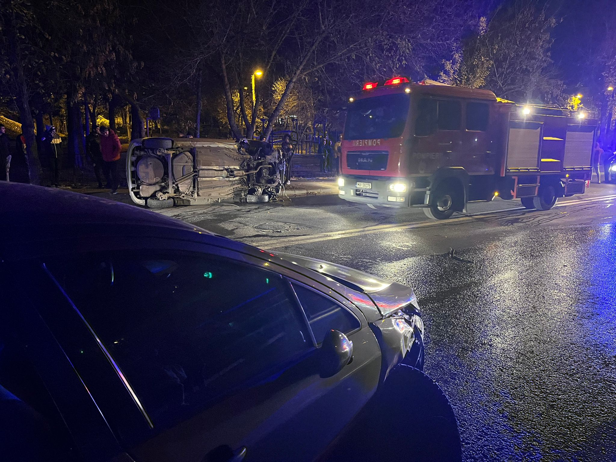 FOTO/VIDEO. TULCEA: Accident rutier cu 5 mașini implicate