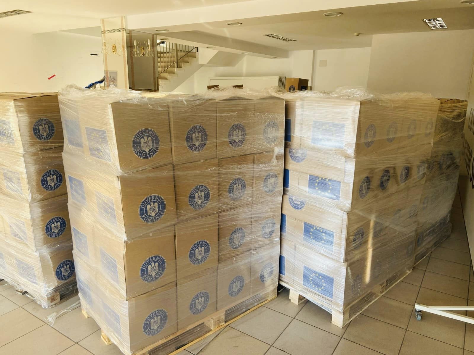 NĂVODARI: A început distribuirea pachetelor cu produse alimentare destinate persoanelor defavorizate