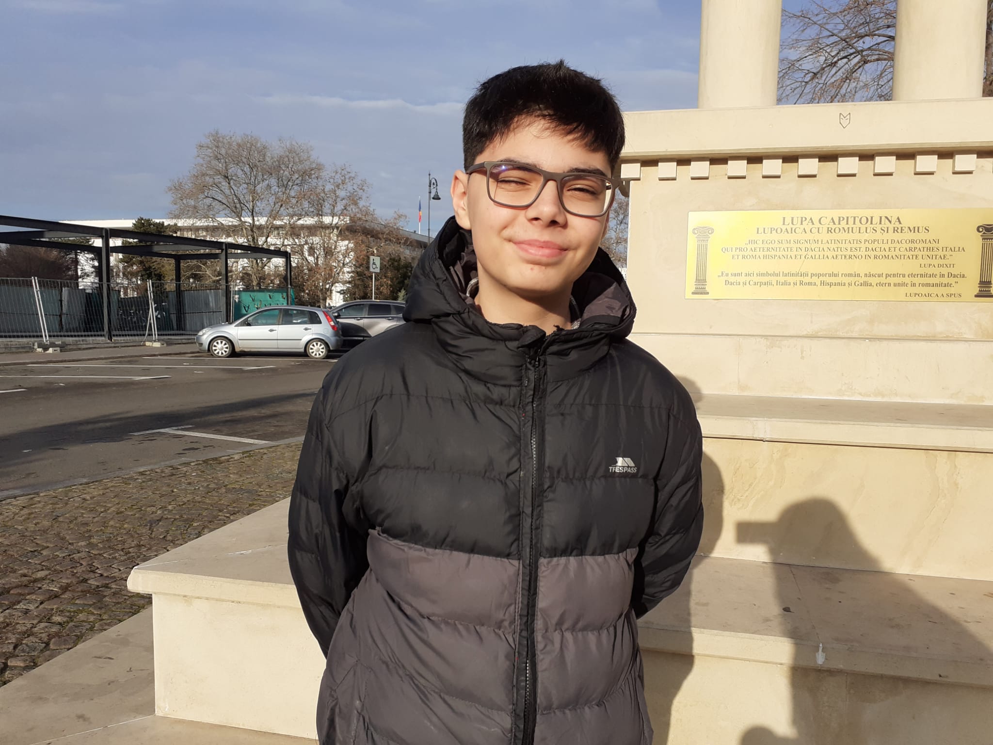 Alexandru Traicu, băiatul de 13 ani care interpretează colindele cu o voce specială, pe care vrei să o asculți din nou