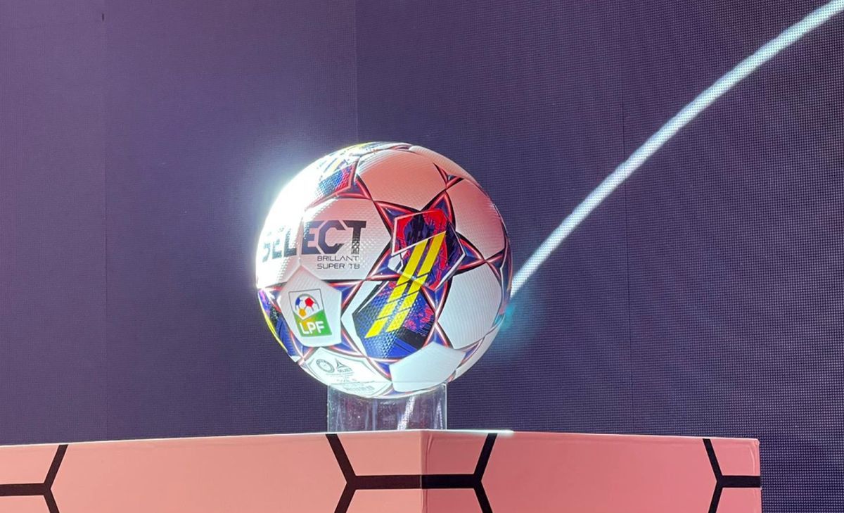 Trei meciuri sunt programate astăzi în Superliga de fotbal